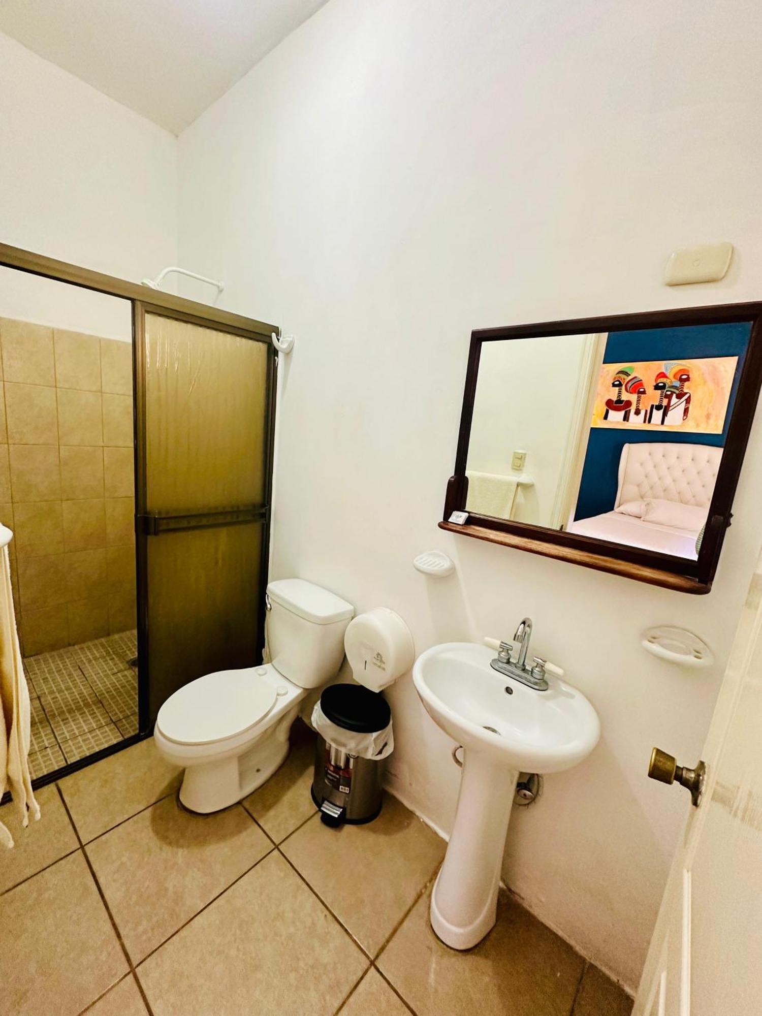 Los Vados Hotel Манагуа Екстериор снимка